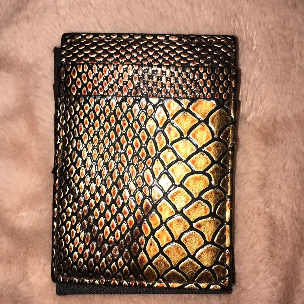 MAGIC WALLET